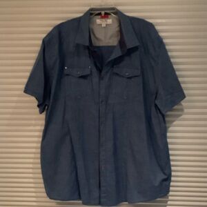 Men's Casual Short-Sleeve Button-Down Shirt in Denim Blue